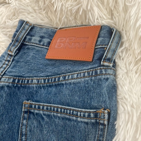 Holly Asymmetric Straight Leg Jeans US 0 - Picture 2 of 4